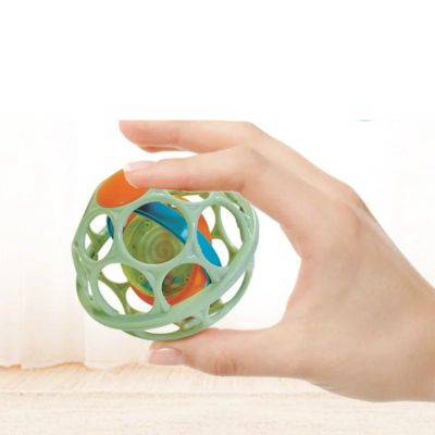 balle-sensorielle-bébé-vert