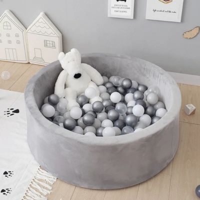 piscine-à-balles-gris
